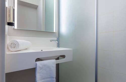 Chartres Hotel | B&B HOTEL CHARTRES Océane