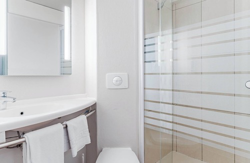 Chatellerault Hotel | B&B HOTEL Chatellerault