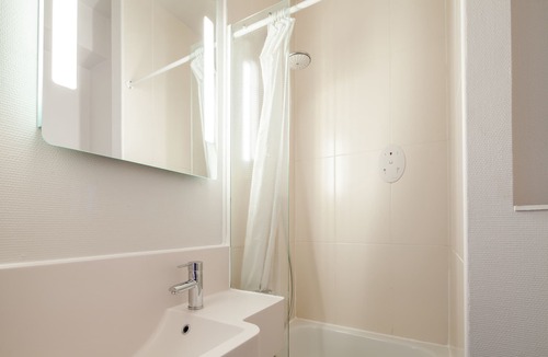 Creil Hotel | B&B HOTEL Creil Chantilly