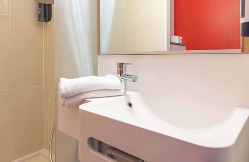 Saint-Jouan-des-Guerets Hotel | B&B HOTEL Saint-Malo Sud