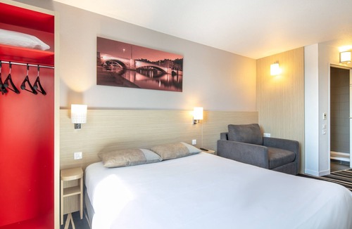 Chesnes Hotel | B&B HOTEL Lyon Aéroport St Quentin Fallavier