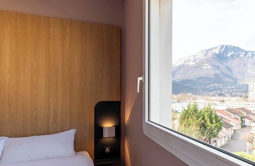 Secteur 4 Hotel | B&B HOTEL Grenoble Centre Verlaine