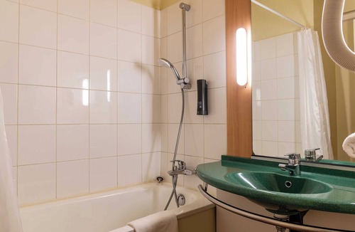 Gieres Hotel | B&B Hotel Grenoble Université 2