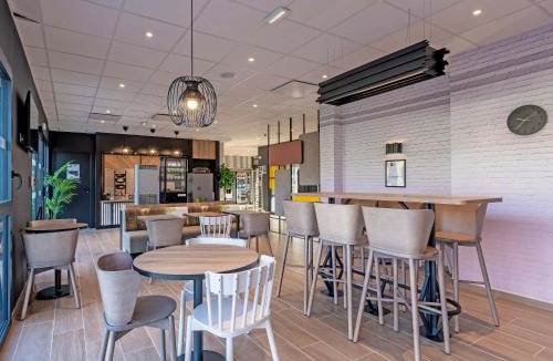 Landerneau Hotel | B&B HOTEL Landerneau Bois Noir