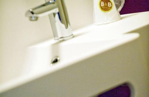 Laval Hotel | B&B HOTEL Laval Ouest