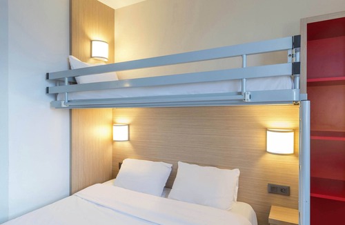 Laval Hotel | B&B HOTEL Laval Ouest