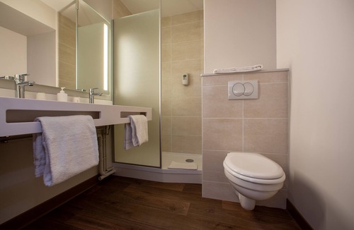 Les Herbiers Hotel | B&B HOTEL LES HERBIERS