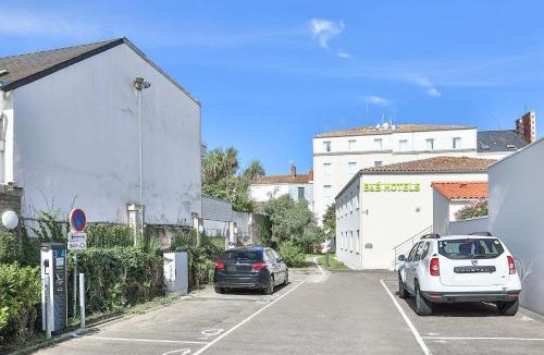 Les Sables d'Olonne Hotel | B&B HOTEL Les Sables-d'Olonne Centre Gare