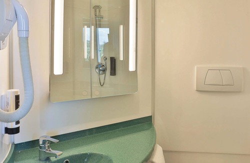 Les Sables d'Olonne Hotel | B&B HOTEL Les Sables-d'Olonne Centre Gare