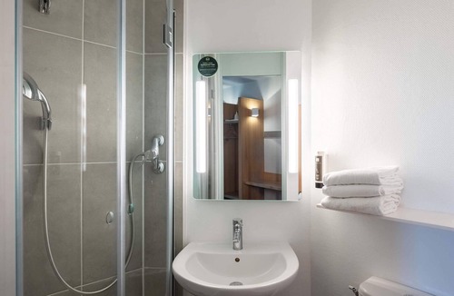 Lezennes Hotel | B&B HOTEL Lille Lezennes Grand Stade
