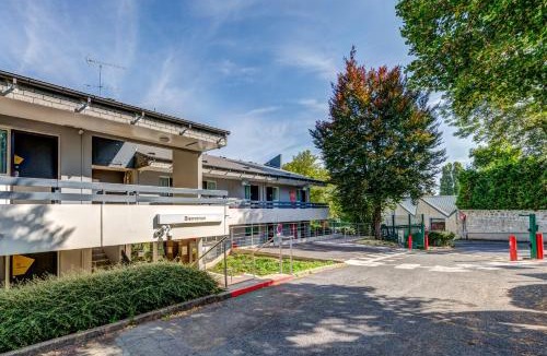 Louveciennes Hotel | B&B HOTEL Louveciennes