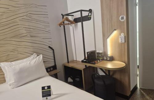 Quartier Atlantis Hotel | B&B HOTEL Massy Gare TGV