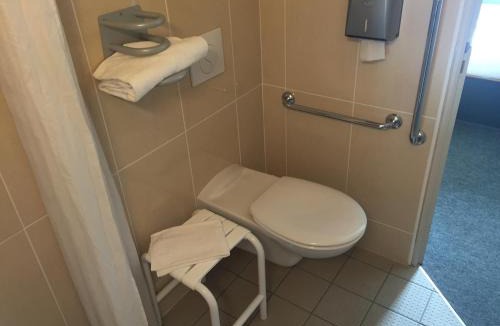 Les Tourrettes Hotel | B&B HOTEL Montélimar Nord