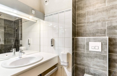 Saint-Aunes Hotel | B&B HOTEL Montpellier Vendargues
