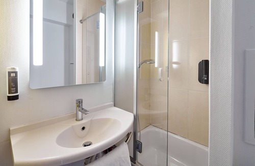 Chevilly-Larue Hotel | B&B HOTEL Orly Chevilly-Larue