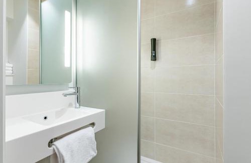 Ivry-port Hotel | B&B HOTEL Paris Ivry Quai de Seine