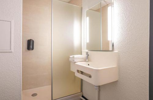 Chatillon Hotel | B&B HOTEL Paris Porte de Châtillon