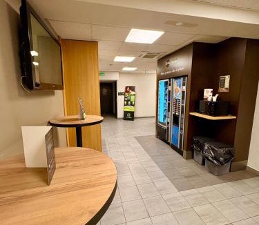 Polygone Nord Hotel | B&B HOTEL PERPIGNAN Nord Aéroport