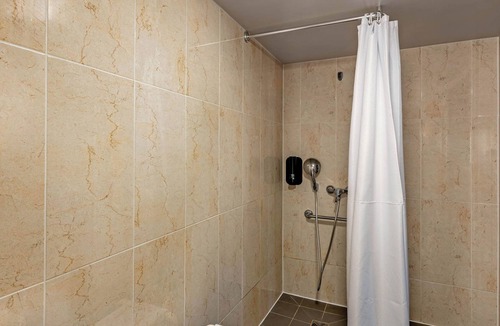 Quimper Hotel | B&B HOTEL Quimper Nord Douarnenez