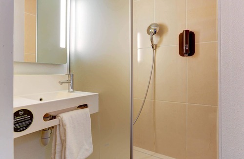 Reims Hotel | B&B HOTEL Reims Centre Gare