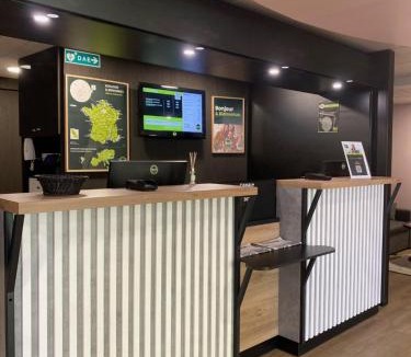Centre Ville Rive Gauche Hotel | B&B HOTEL Rouen Centre Rive Gauche