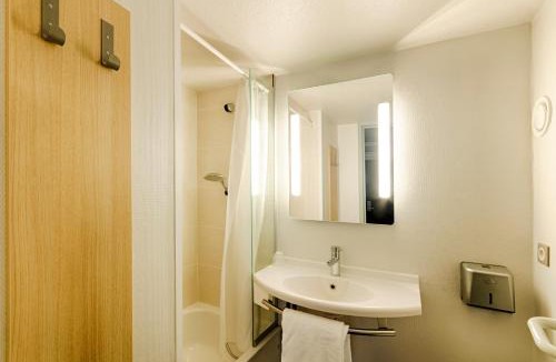 Le Grand-Quevilly Hotel | B&B HOTEL Rouen Parc des Expos Zénith