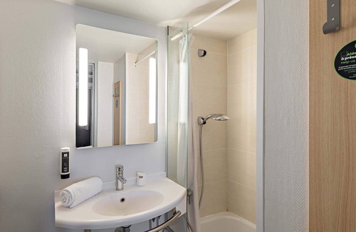 Le Grand-Quevilly Hotel | B&B HOTEL Rouen Parc des Expos Zénith