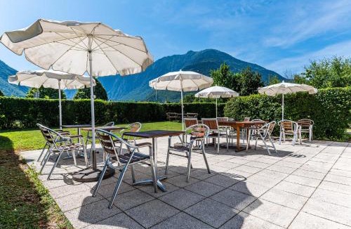 Sainte-Marie-de-Cuines Hotel | B&B HOTEL Saint Jean De Maurienne