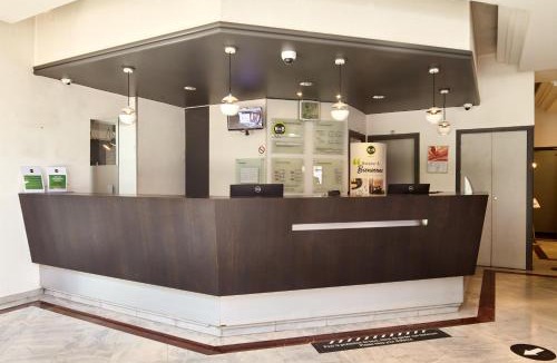 Montigny-le-Bretonneux Hotel | B&B HOTEL Saint-Quentin-en-Yvelines Centre Gare 4 étoiles