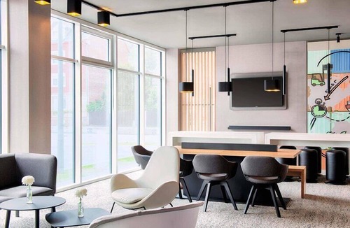 Stuttgart Hotel | B&B Hotel Stuttgart-Neckarhafen