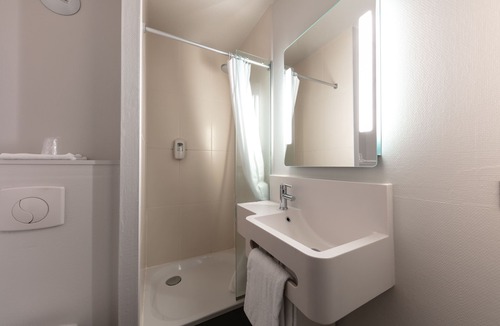 Toulouse West Hotel | B&B HOTEL Toulouse Basso Cambo