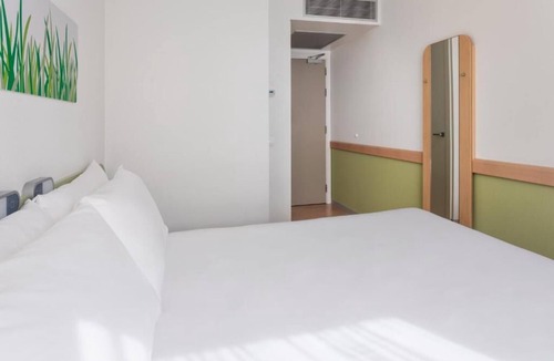 La Jota Hotel | B&B HOTEL Zaragoza Plaza Mozart