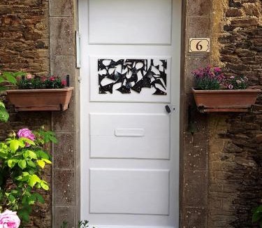 Saint-Maugan Bed & Breakfast | B&B L'Atelier du Presbytère