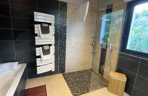 Sausset-les-Pins Bed & Breakfast | B&B L'Escale Cote Bleue