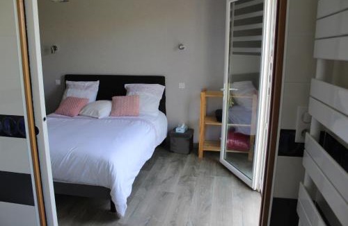 Saint-Georges-du-Bois Bed & Breakfast | B&B La Lyre