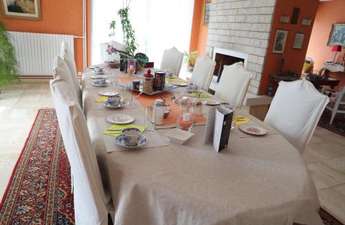 Magny-en-Vexin Bed & Breakfast | B&B La Maison de L'Aubette