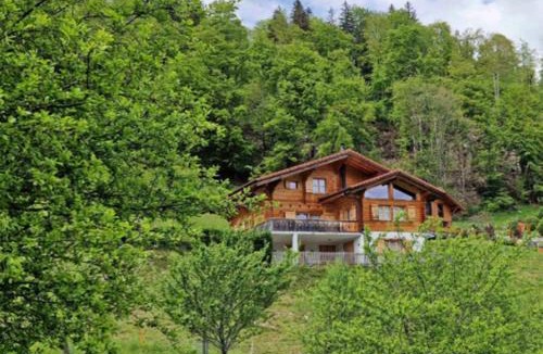 Les Sciernes-d'Albeuve Bed & Breakfast | B&B Le Chalet
