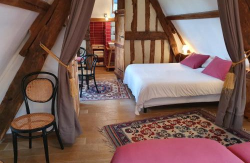 Saint-Pierre-Azif Bed & Breakfast | B&B - Le Clos aux Masques