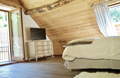 Yenne Bed & Breakfast | B&B Les Lodges de la Cascade