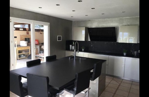 Chez-le-Bart House | B&B Les Plantees