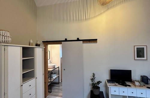 Bellenaves Bed & Breakfast | B&B Maison Balady