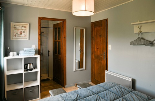 Loisieux Bed & Breakfast | B&B "Myosotis" with Mountain View, Shared Pool and Wi-Fi