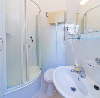 Pile Bed & Breakfast | B&B Sesame Inn