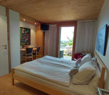 Pratteln Bed & Breakfast | B&B Sunnesite Pratteln