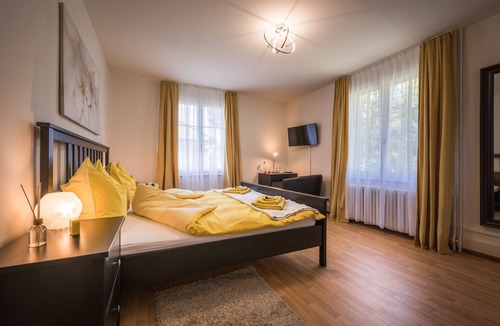 Muri bei Bern Bed & Breakfast | B&B Villa Alma