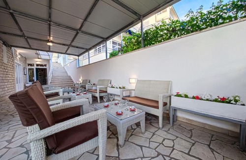 Baska Voda Bed & Breakfast | B&B villa IVONA 2