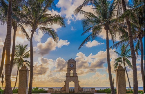 Juno Beach Apartment | B Casa Azul Minutes from Beach & Mall