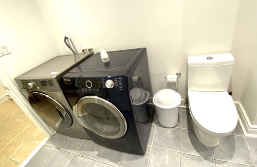 Longueuil Apartment | B-COSY&CLOSE near Old Port&Downtown, Montreal/South Shore