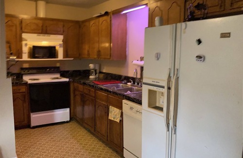 Wichita Falls House | B Cozy in 3 BDRM/1 bath. Sleeps 6 Suite B