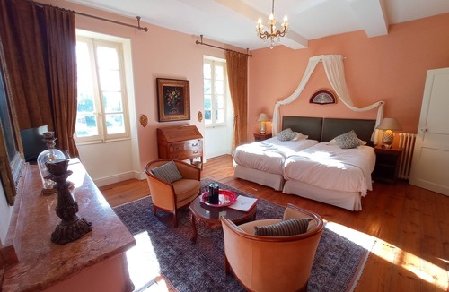 Saint-Affrique-les-Montagnes Bed & Breakfast | B&B Domaine de Rasigous